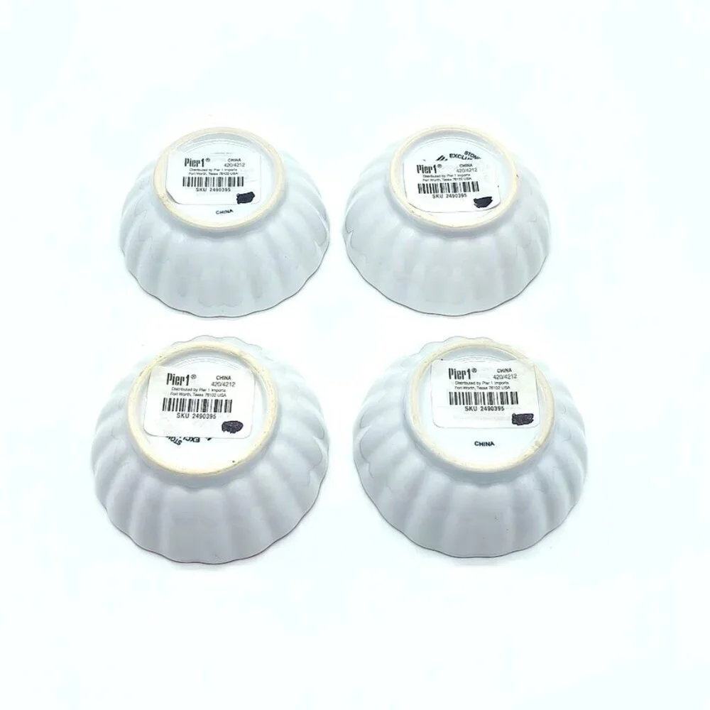 Set of 4 Pier 1 Red White Porcelain Scalloped Dipping Bowls NWT